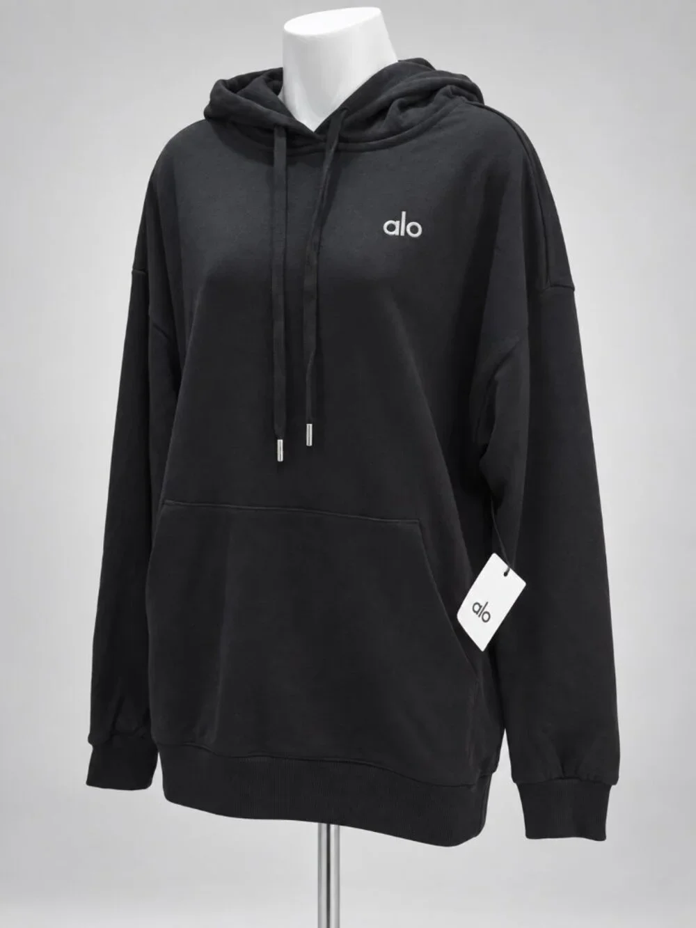 Alo Yoga Accolade Black Hoodie Pullover Sweatshirt Silver Logo
